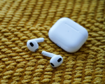 alt="Airpods Pro With Magsafe Charging Case 3rd Generation"