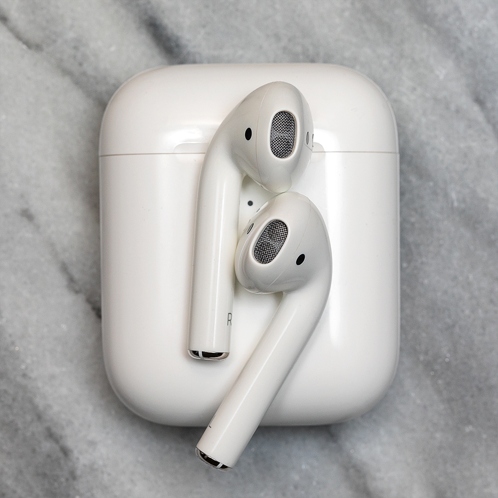 Apple AirPods 2 review: even more wireless - The Verge